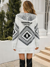 Cardigan à capuche en fourrure géométrique